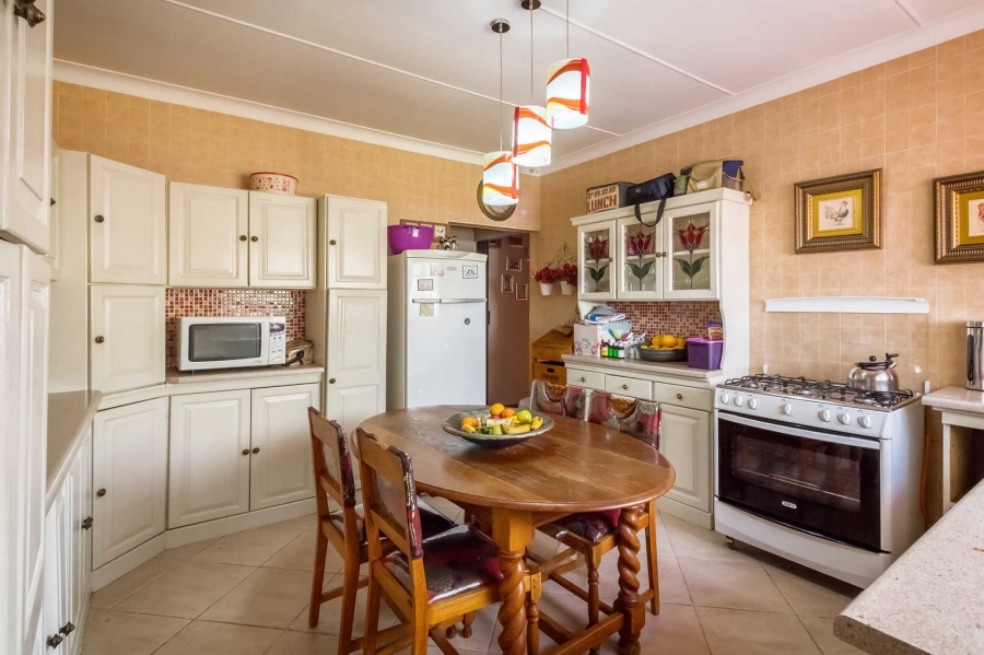 7 Bedroom Property for Sale in Morewag Free State